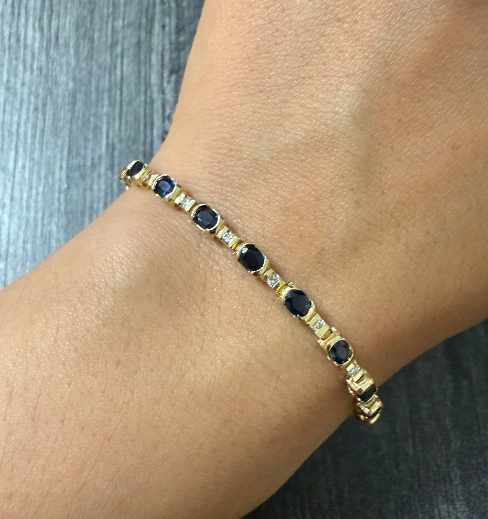 Sapphire & Diamond Line Bracelet in 14K Gold (A)