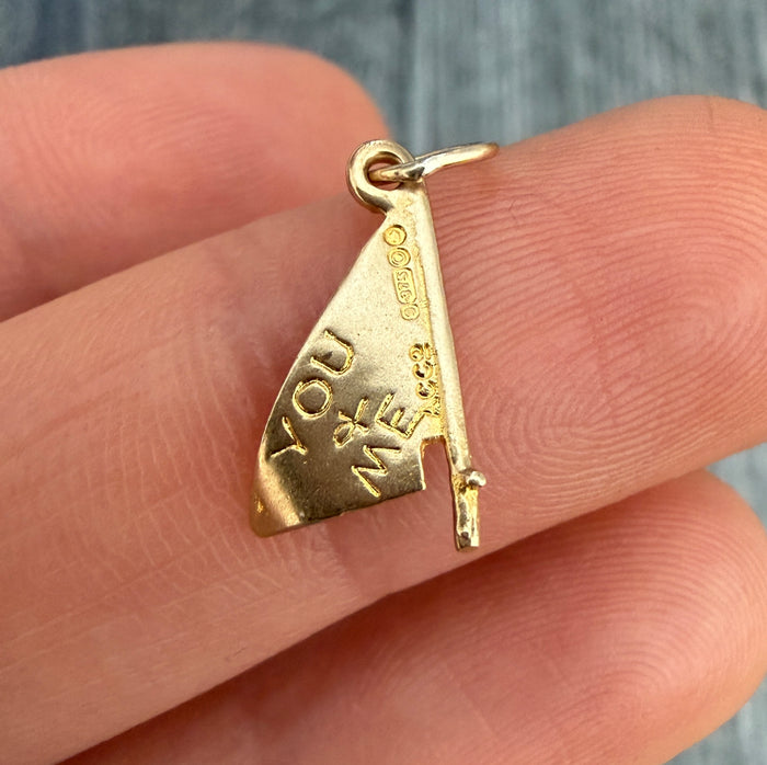Romantic 9K Gold "You and Me" Flag Charm with a Pair of Hearts (S)