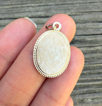Vintage 14K Gold Oval Disc Charm