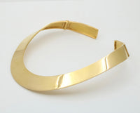 Sleek 18K Gold Collar, Necklace