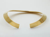 Sleek 18K Gold Collar, Necklace