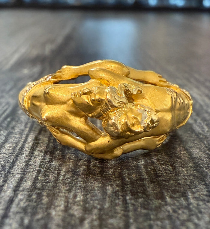 Carrera y Carrera 18K Gold and Diamond Adam And Eve Ring