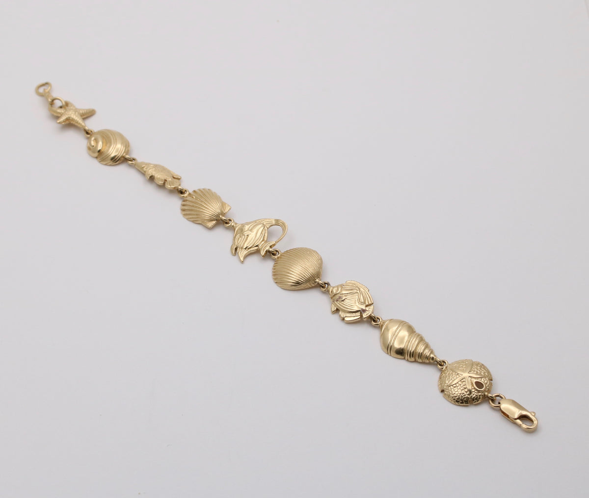 Vintage 14K Gold Ocean Motif Bracelet, 7” Long