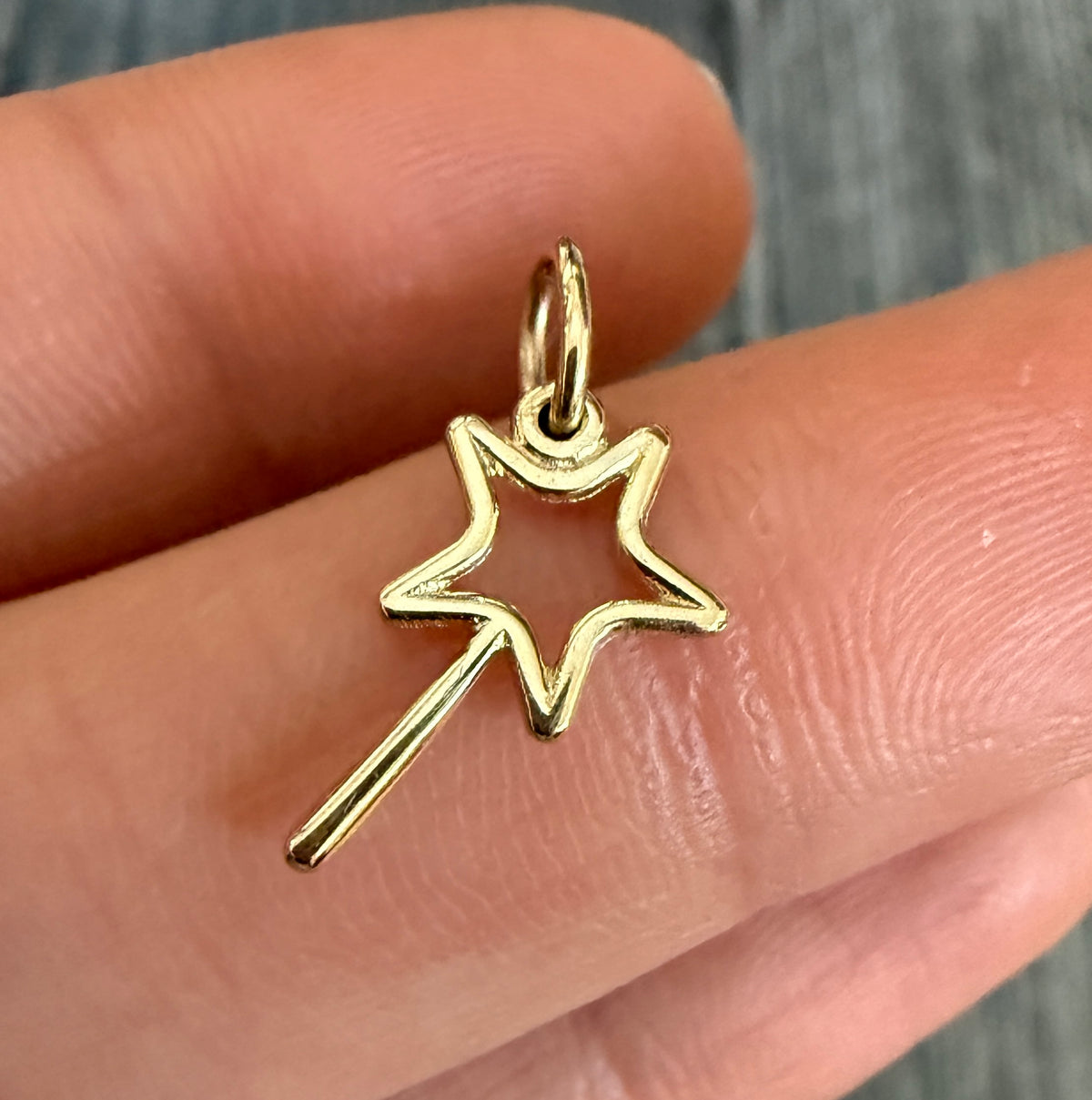 Mini 14K Gold Falling Star Charm (F)