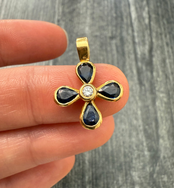 Sapphire and Diamond Flower Charm in 18K Gold