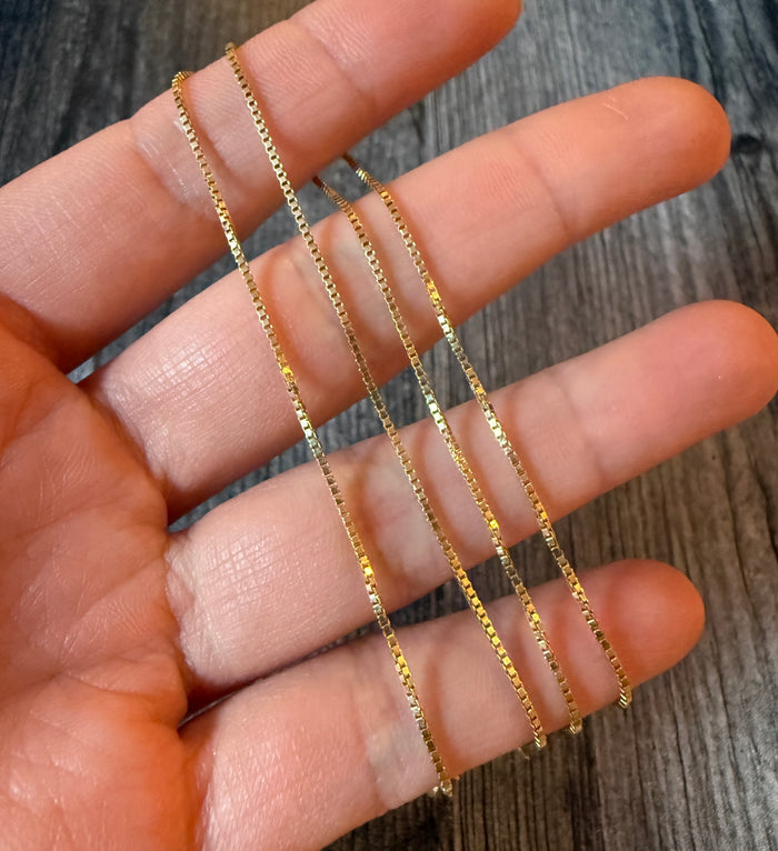 Box Chain in 14K Gold, 17.75” Long (S)