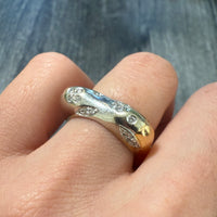 Diamond Flower and 18K Bicolor Gold Squared Ring