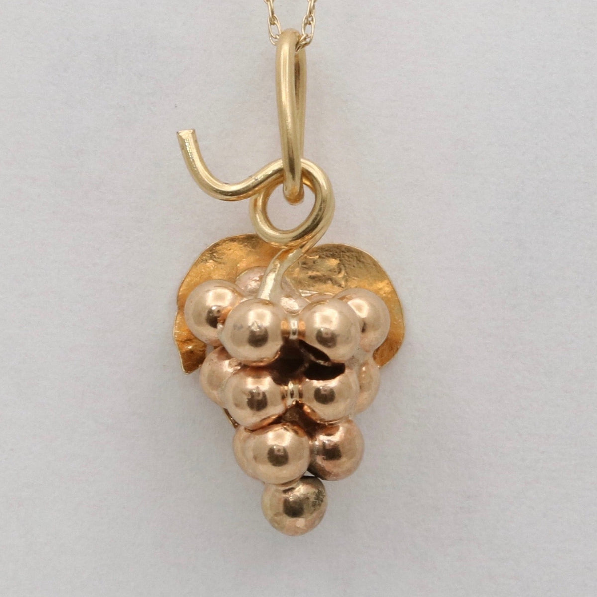 Vintage 18K Gold Grape Charm