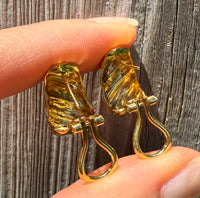 Vintage 18K Gold Ribbed Huggie Earrings
