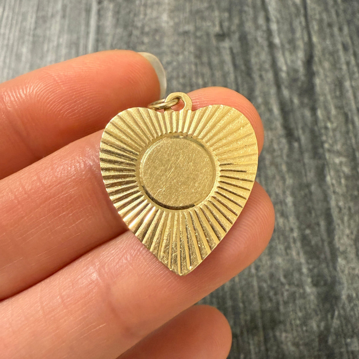 Vintage 14K Gold Engine Turned Heart Charm