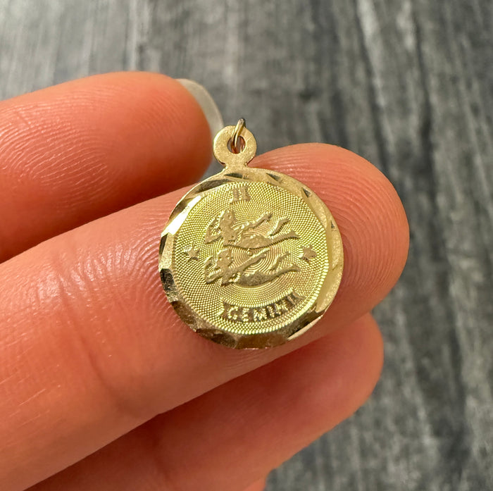Vintage 14K Gold "GEMINI" Zodiac Charm