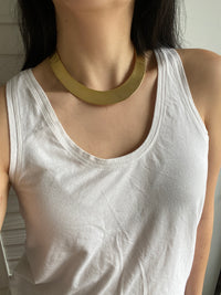 Sleek 18K Gold Collar, Necklace