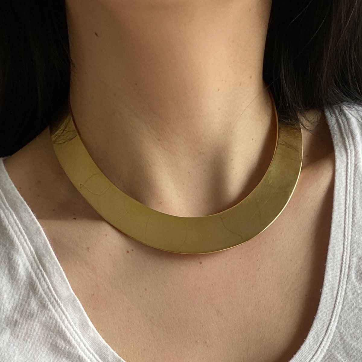 Polish mesh necklace in yellow gold