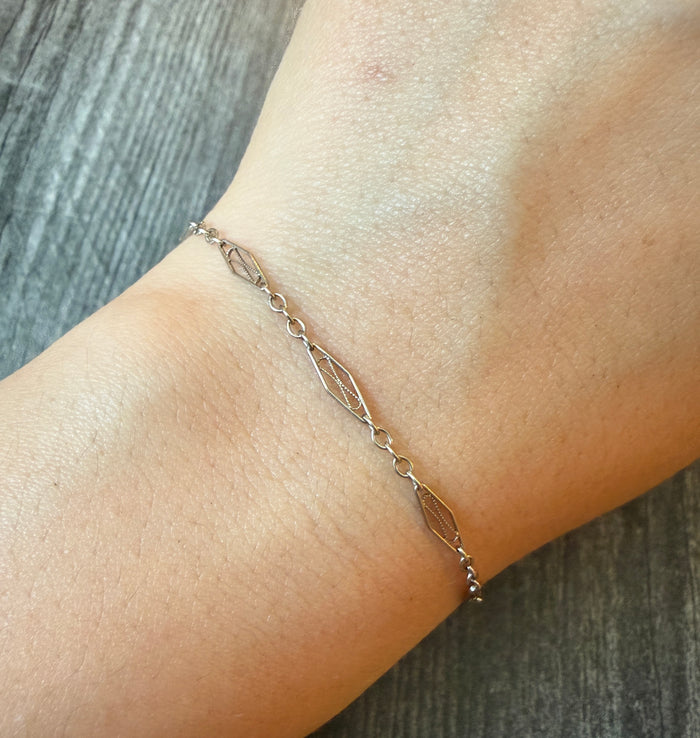 Art Deco 14K Gold Filigree Bracelet, 7.25" Long