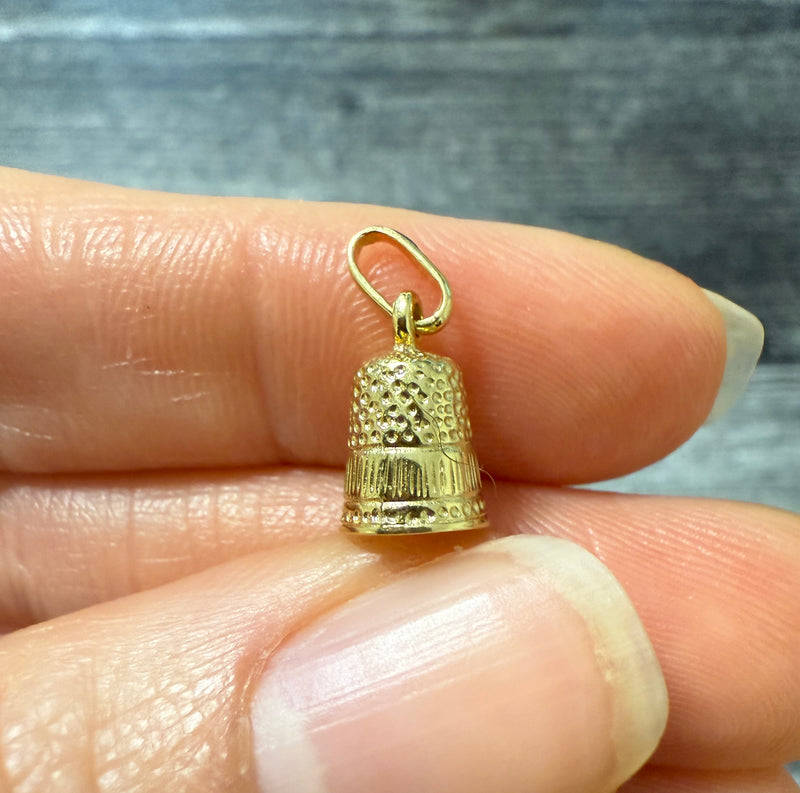 Vintage 18K Gold Thimble Charm (S)