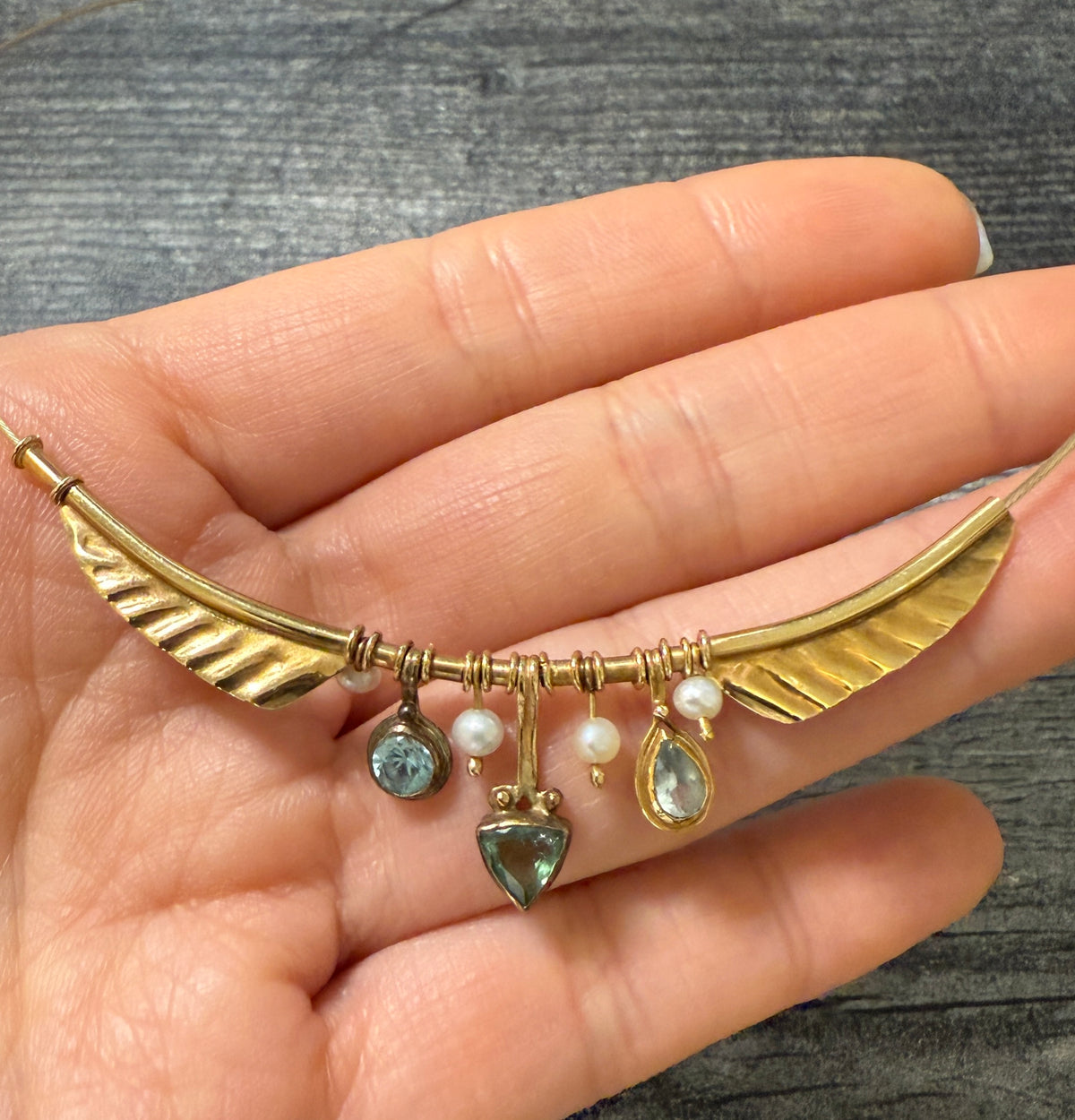 Vintage Feather Motif and Blue Stone Choker Necklace (S)