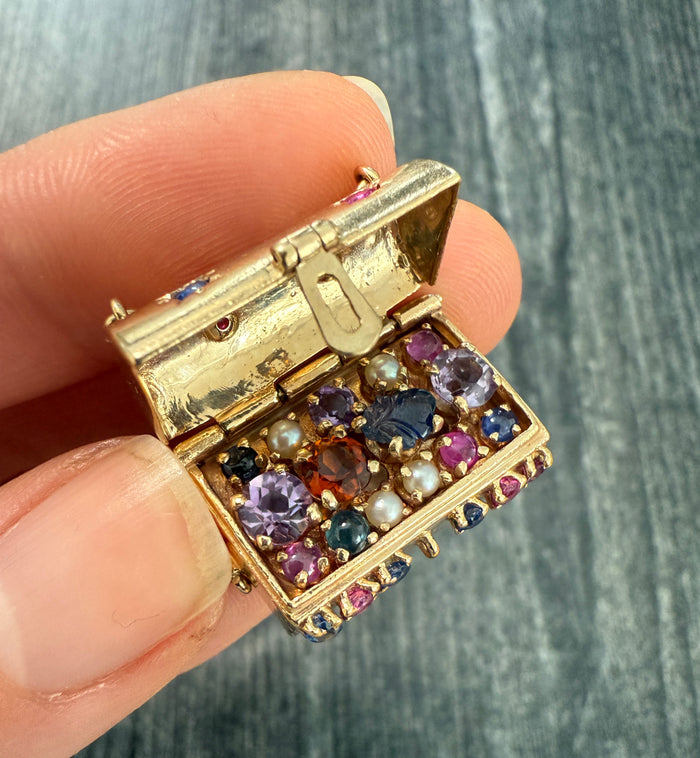 Vintage 14K Gold Gem Set Treasure Chest Charm