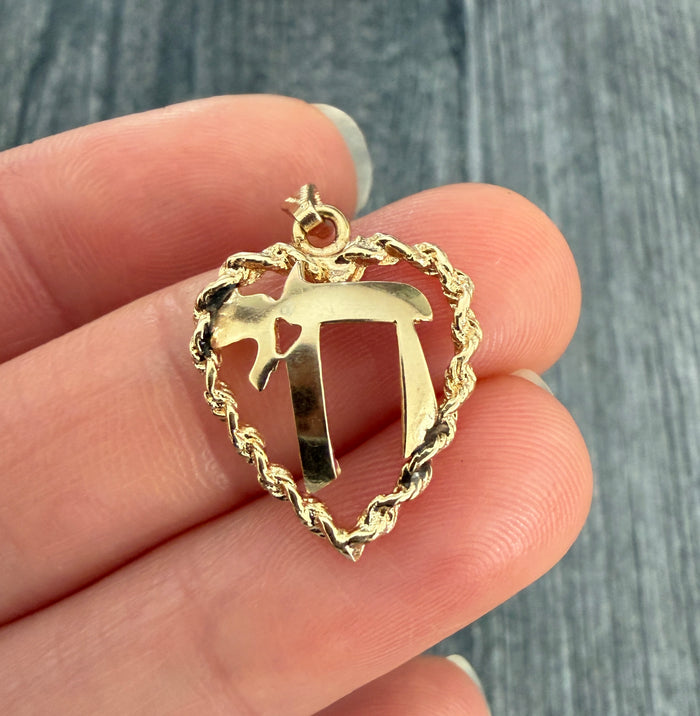 Vintage 14K Gold Chai Heart Charm