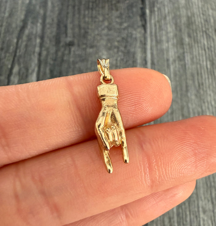 Vintage 14K Gold Mano Cornuto Charm