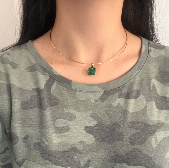 Vintage Sugar Loaf Chalcedony and 14K Gold Pendant