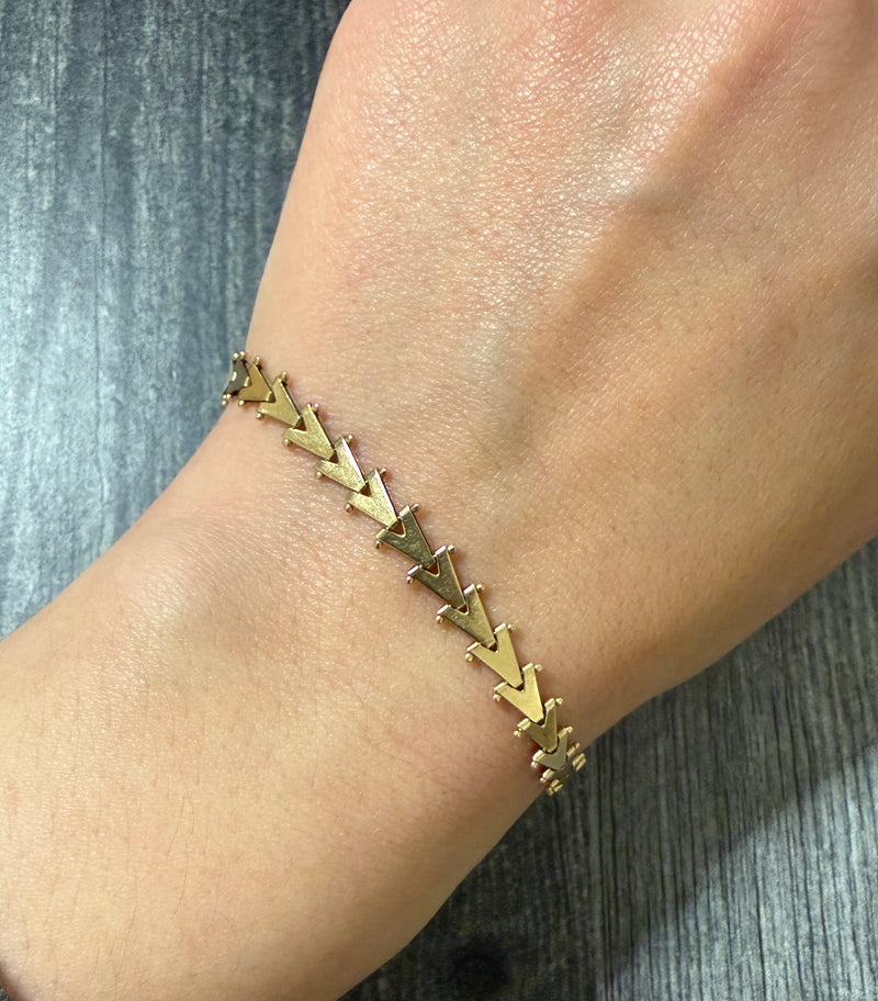 Vintage 14K Gold "V" Link Bracelet, 7.25" Long