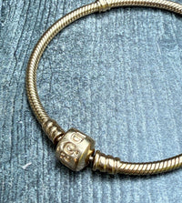 Tubular 14K Gold Snake Style Bracelet, 7" Long