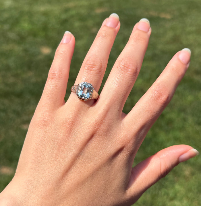 Art Deco Aquamarine and 14K White Gold Ring