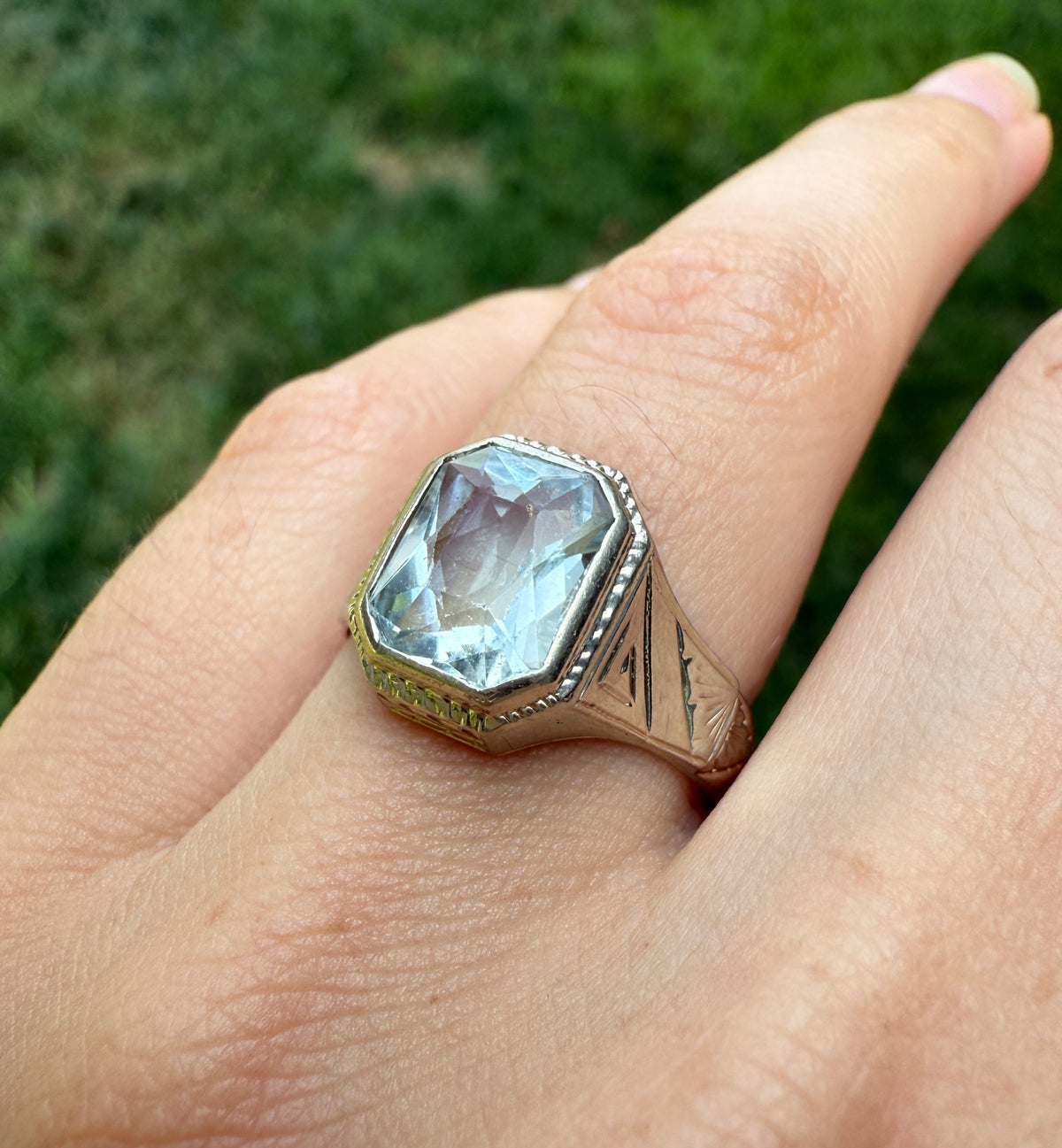Art Deco Aquamarine and 14K White Gold Ring