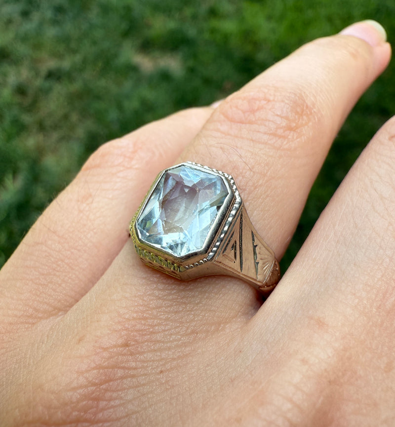 Art Deco Aquamarine and 14K White Gold Ring