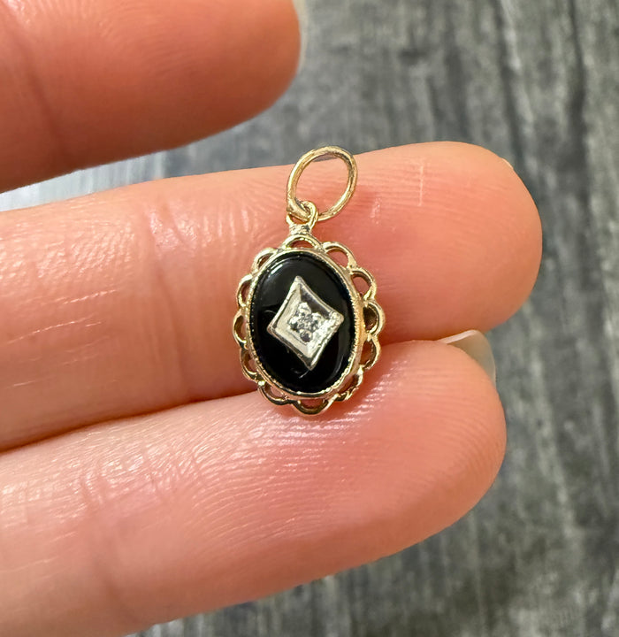 Vintage Onyx and Diamond Charm in 10K Gold (S)
