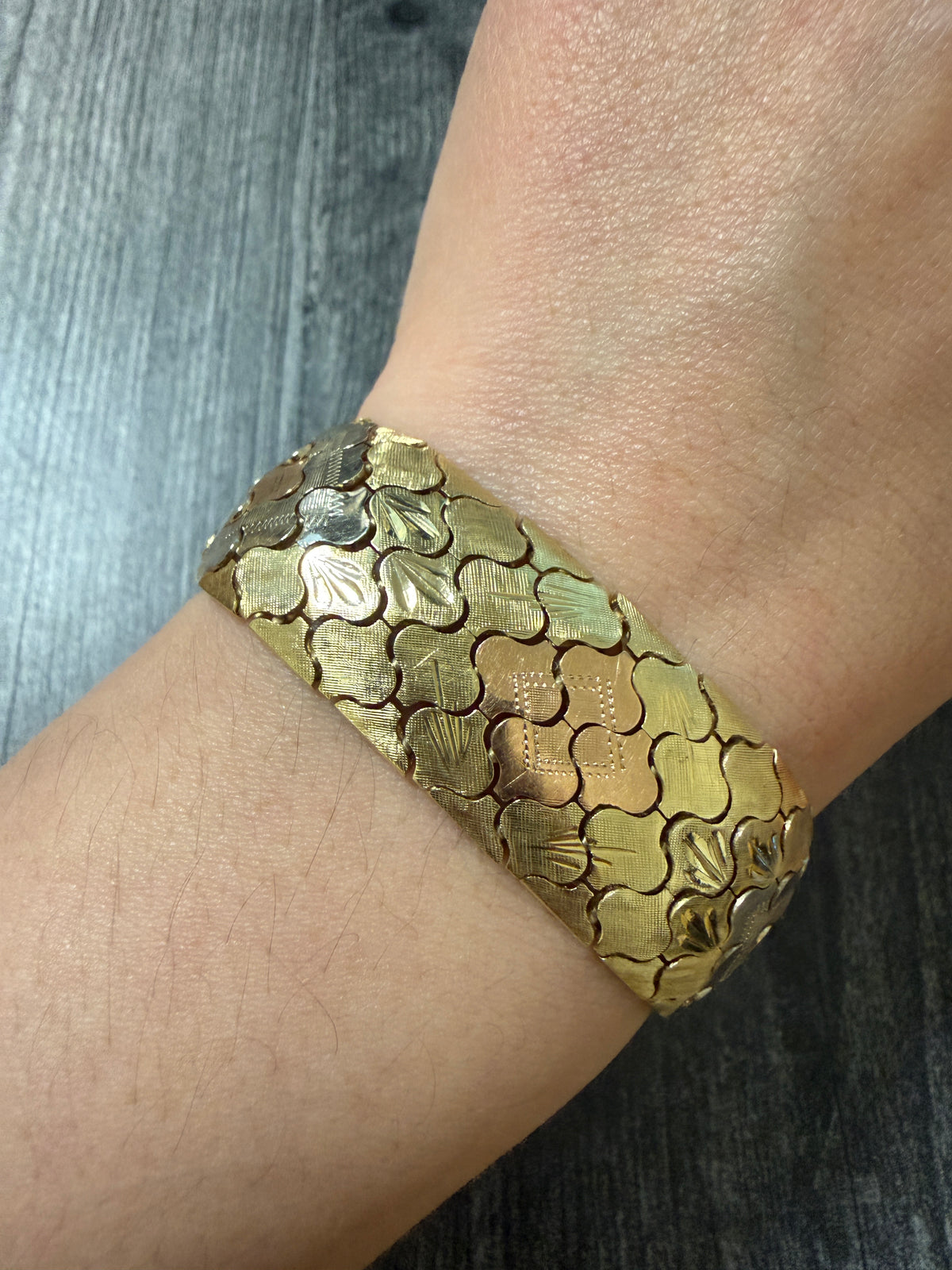 Vintage Tricolor 14K Gold Scale Pattern Bracelet
