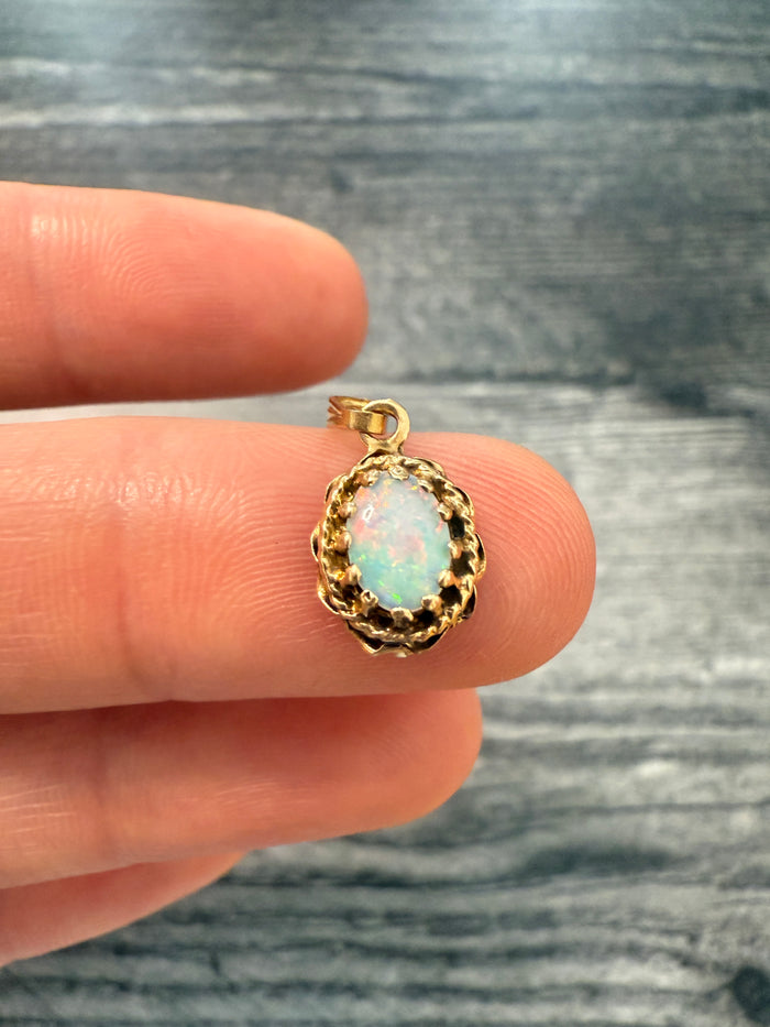 Vintage Opal and 14K Gold Solitaire Charm