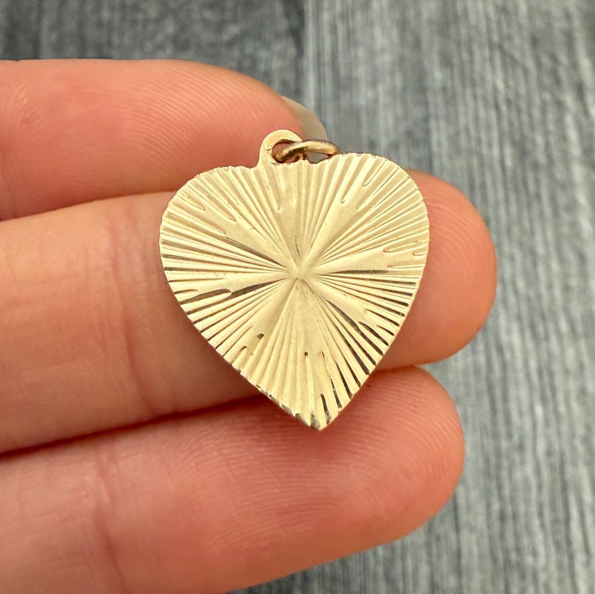 Vintage 14K Gold Engine Turned Heart Charm