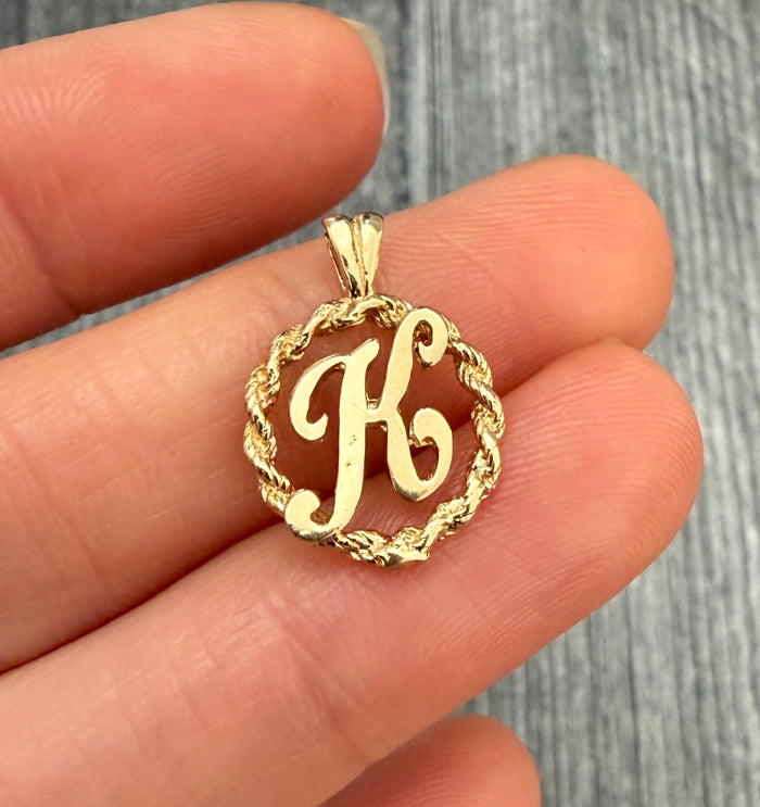 Vintage 14K Gold Initial "K" Charm with Rope Border