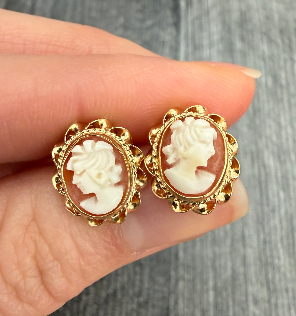 Vintage Carved Shell Cameo and 14K Gold Stud Earrings