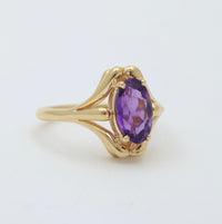 Vintage Oval Cut Amethyst and 14K Gold Ring