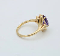 Vintage Oval Cut Amethyst and 14K Gold Ring