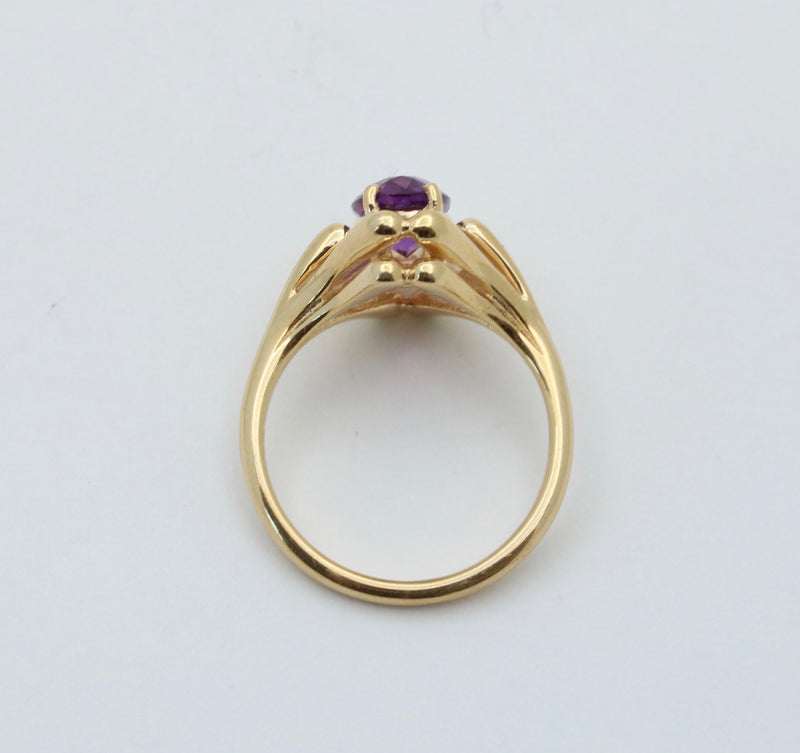 Vintage Oval Cut Amethyst and 14K Gold Ring