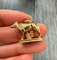 Vintage 18K Gold Wolf Of Rome "Capitoline Wolf" Charm (M)