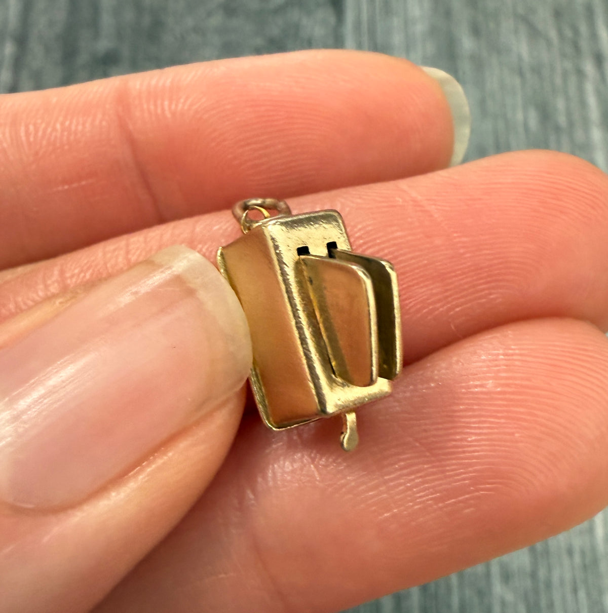 Vintage 14K Gold Toaster Charm