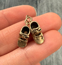 Vintage 14K Gold Charm of a Pair of Baby Shoes