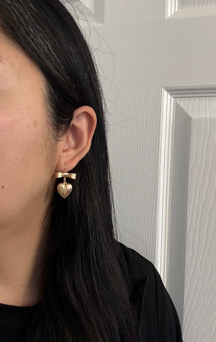 Bow and Heart Earrings in 14K Gold (I)