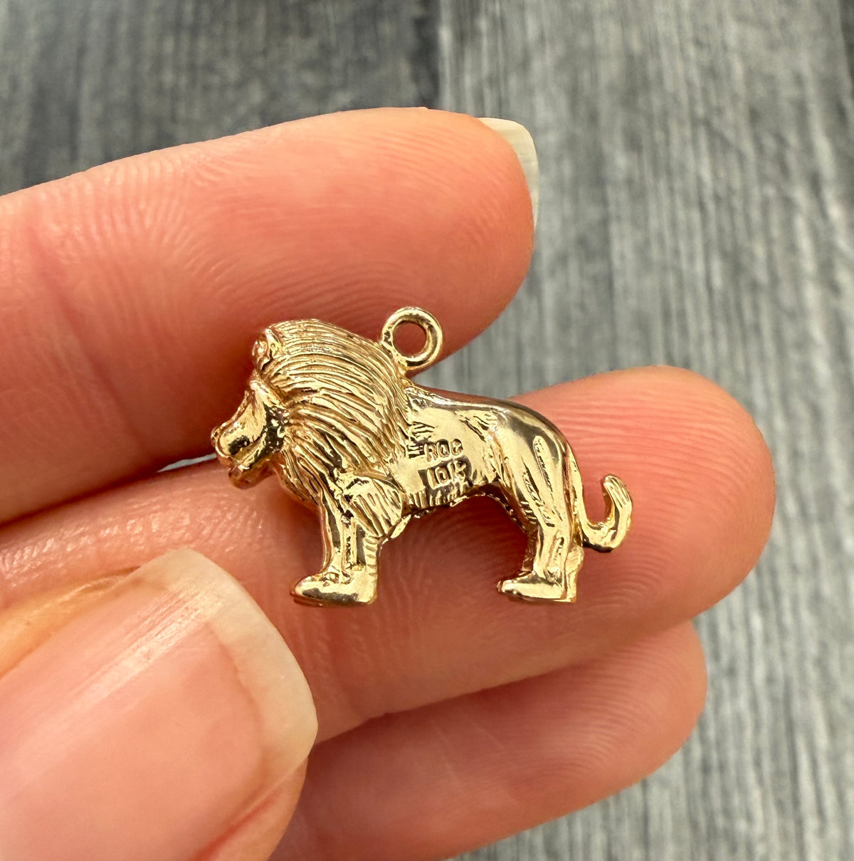 Vintage 10K Gold Lion Leo Charm (M)