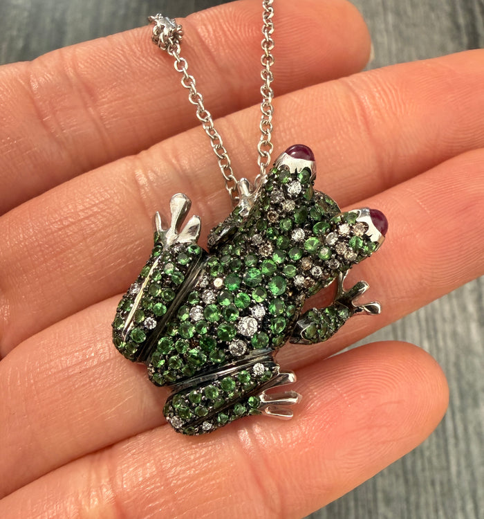 Roberto Coin Tsavorite Garnet & Diamond Frog Necklace