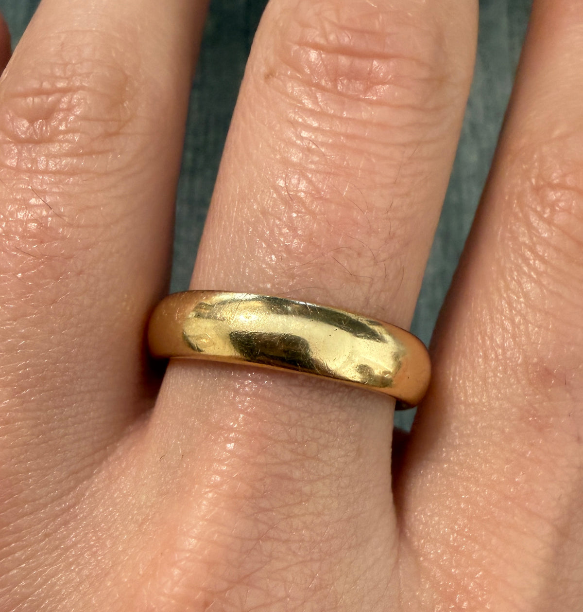 Art Carved 14K Gold Band, Size 10