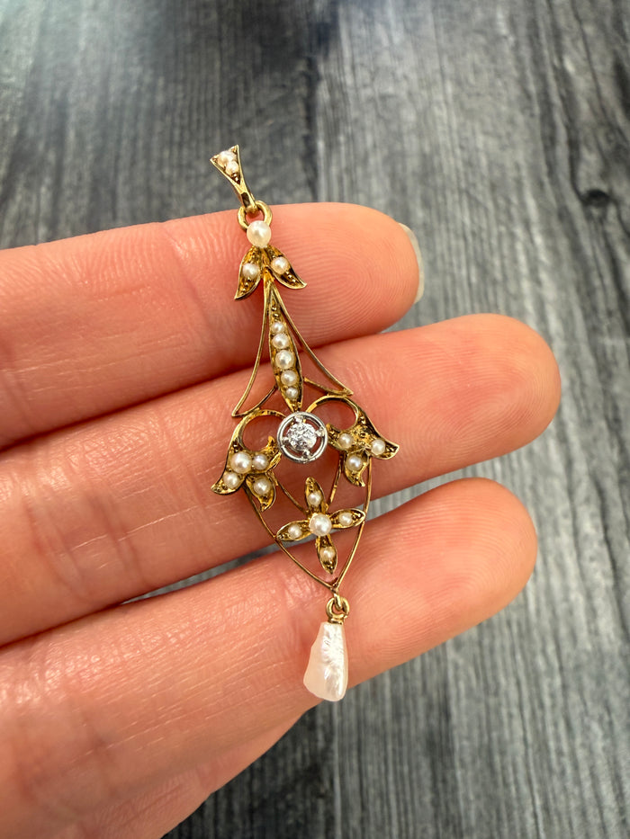 Art Nouveau Diamond & Pearl Lavalier In 14K Gold (S)
