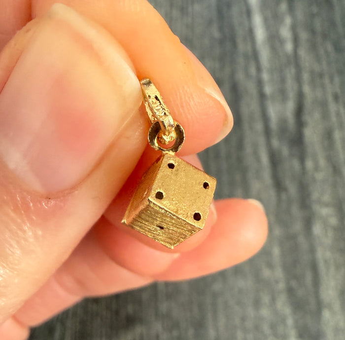 Mini Dice Charm in 18K Gold