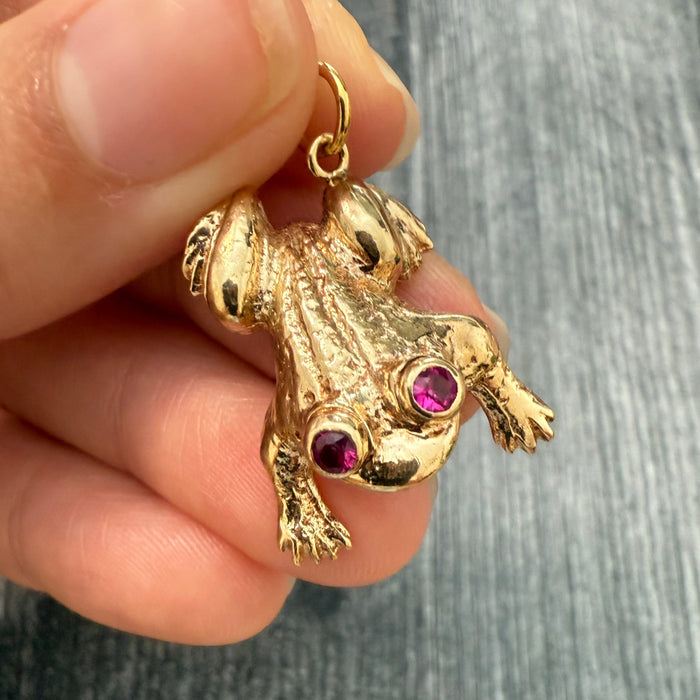 Vintage 14K Gold Toad Charm