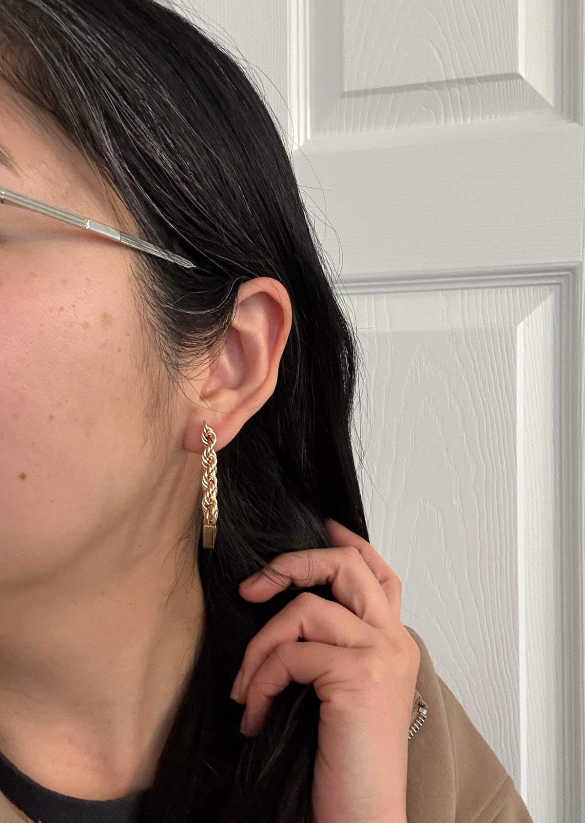 Rad Vintage 14K Gold Rope Chain V Shaped Earrings