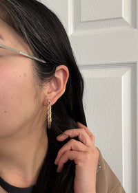 Rad Vintage 14K Gold Rope Chain V Shaped Earrings